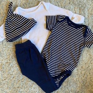 Hanna Andersson 4-pc baby set 💙